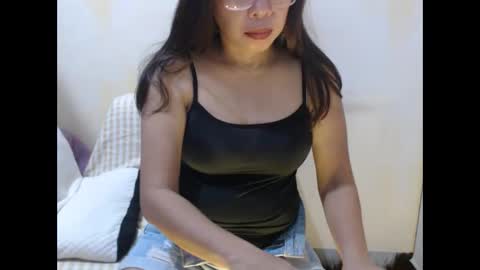 hotasianyue69 online show from 01-10-26, 06:53