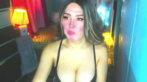 T A N Y A online show from 10-16-25, 01:17