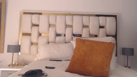 Bella Milf online show from 10-17-25, 12:36