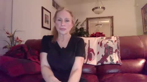 hotblondemilf1962 online show from 12-13-24, 12:31