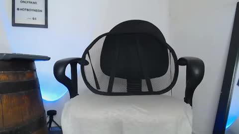 Alex Neon online show from 12-23-24, 07:09