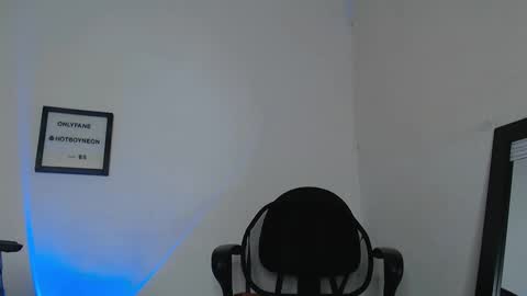 Alex Neon online show from 12-27-24, 11:42