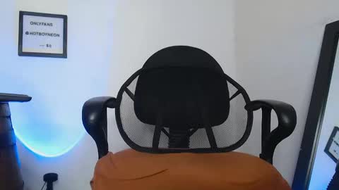 Alex Neon online show from 01-06-25, 03:19
