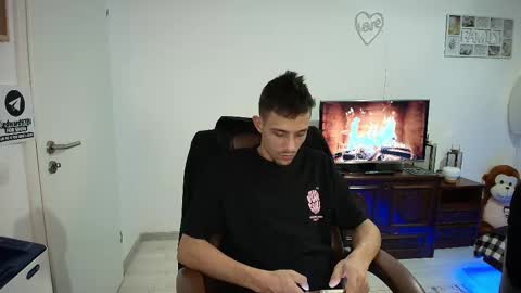 Hotboyshorny online show from 02-05-26, 07:57