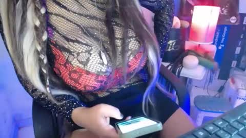 hotbritneyxx online show from 01-11-25, 08:54