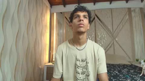 Snapshot of hotcouple_222 chatting on 02-22-26, 07:23 hotcouple_222 online show from 02-22-26, 07:23