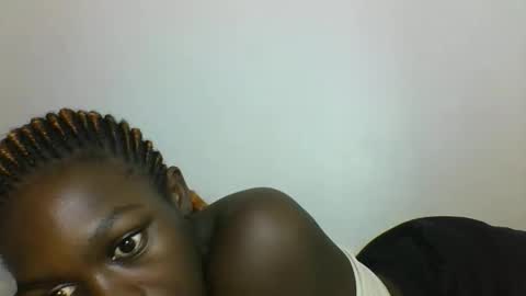 VICTORIA online show from 10-08-25, 07:11