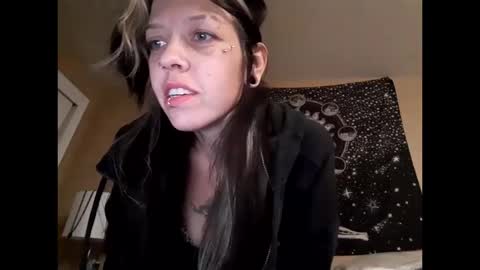 Snapshot of hotdangerousfriend chatting on 10-14-25, 07:20 hotdangerousfriend online show from 10-14-25, 07:20