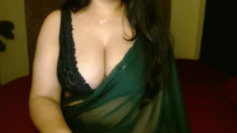 Snapshot of hoteliza6 chatting on 11-26-25, 05:14 Eliza i dont show face in any show online show from 11-26-25, 05:14