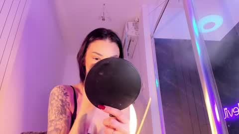 hotfallingdevil online show from 02-19-26, 06:09
