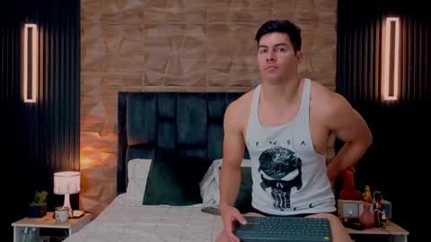 felipe  marcello online show from 09-23-25, 02:09