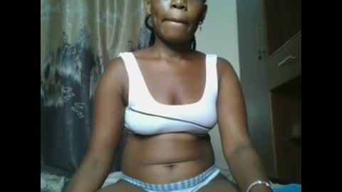 Snapshot of hotgal54 chatting on 02-11-25, 11:33 hotgal54 online show from 02-11-25, 11:33