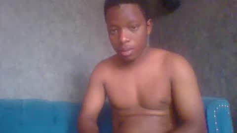 hotguyy001 online show from 02-20-25, 05:23