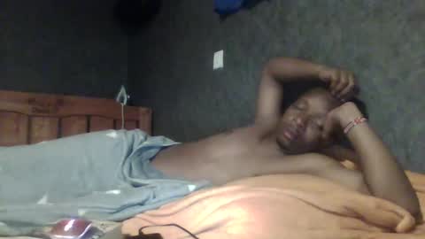 hotguyy001 online show from 02-24-25, 05:20