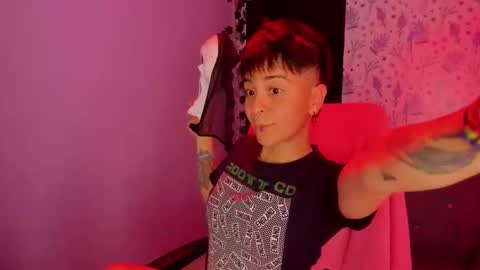 hannah online show from 10-30-25, 02:13