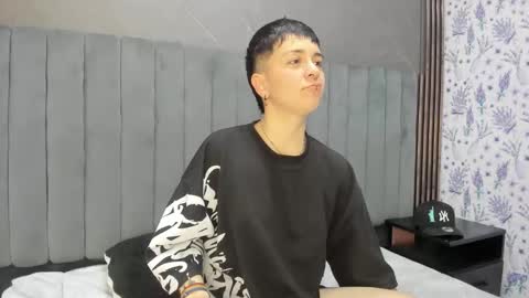 hannah online show from 11-30-25, 02:04