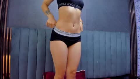 Snapshot of hothannah_ chatting on 02-16-26, 02:18 hannah online show from 02-16-26, 02:18