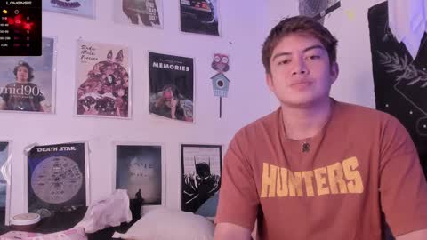 Snapshot of hothoneychile chatting on 01-10-25, 02:46 Sam and Nico online show from 01-10-25, 02:46
