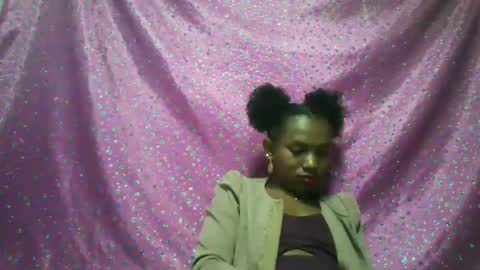 veronique online show from 10-31-25, 02:51