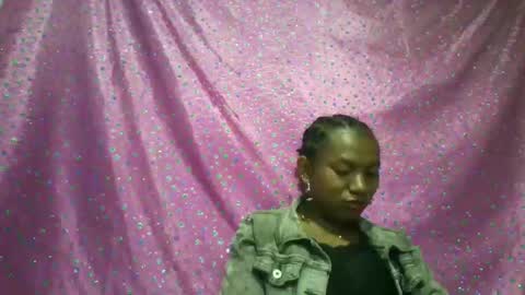 veronique online show from 11-20-25, 02:12