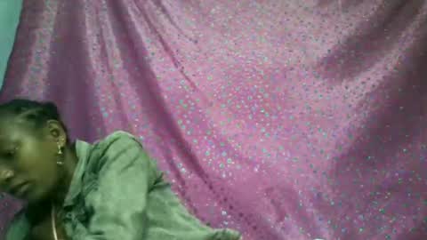 veronique online show from 11-21-25, 02:27