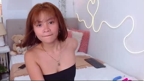 Snapshot of hotina_ chatting on 09-25-25, 09:13 tina online show from 09-25-25, 09:13