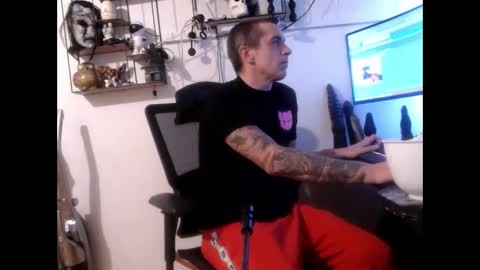 Snapshot of hotkinkytat chatting on 02-24-25, 08:27 hotkinkytat online show from 02-24-25, 08:27