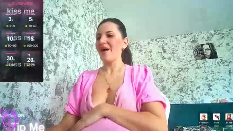 Snapshot of hotkleoo chatting on 03-20-26, 07:24 MistressM online show from 03-20-26, 07:24