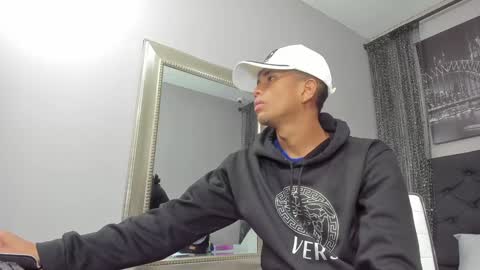 Snapshot of hotkoljeixxx chatting on 02-05-25, 03:34 Hotkoljei online show from 02-05-25, 03:34