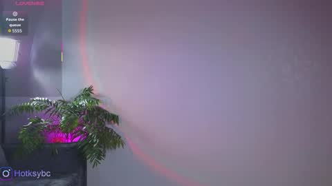 HotKsy online show from 10-18-25, 05:57