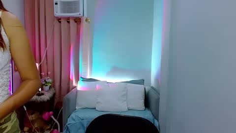 Snapshot of hotlayla_ chatting on 12-07-24, 06:54 Layla online show from 12-07-24, 06:54