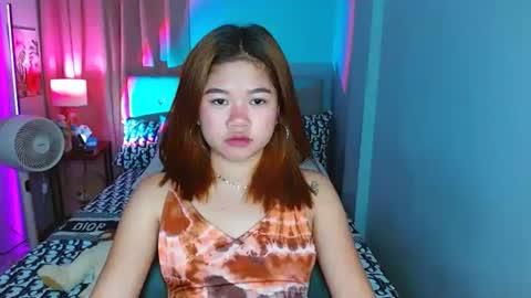 Snapshot of hotlayla_ chatting on 01-14-25, 08:20 Layla online show from 01-14-25, 08:20