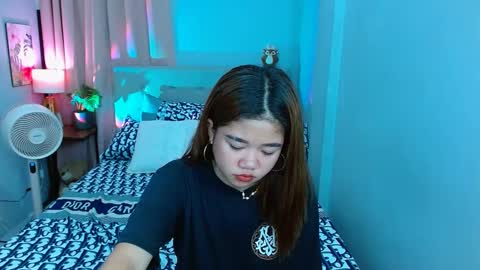 Snapshot of hotlayla_ chatting on 01-21-25, 12:18 Layla online show from 01-21-25, 12:18