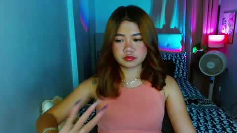 Snapshot of hotlayla_ chatting on 02-20-25, 10:16 Layla online show from 02-20-25, 10:16