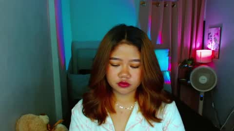 Snapshot of hotlayla_ chatting on 02-27-25, 09:43 Layla online show from 02-27-25, 09:43