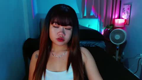 Snapshot of hotlayla_ chatting on 03-02-25, 01:27 Layla online show from 03-02-25, 01:27