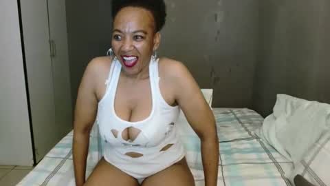 hotlilya online show from 09-25-25, 12:42