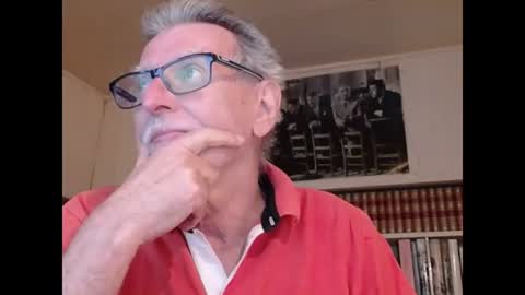 Snapshot of hotlux_54 chatting on 09-13-25, 10:26 hotlux_54 online show from 09-13-25, 10:26