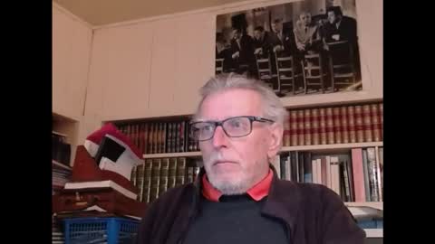 Snapshot of hotlux_54 chatting on 10-18-25, 03:02 hotlux_54 online show from 10-18-25, 03:02