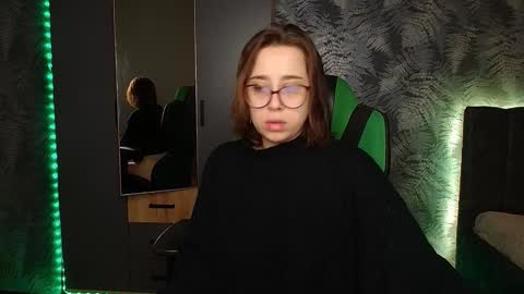 Snapshot of hotmariella chatting on 02-06-25, 08:29 hotmariella online show from 02-06-25, 08:29
