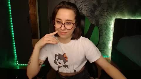 Snapshot of hotmariella chatting on 02-09-25, 02:29 hotmariella online show from 02-09-25, 02:29