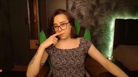 Snapshot of hotmariella chatting on 02-12-25, 05:16 hotmariella online show from 02-12-25, 05:16