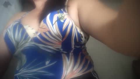 Snapshot of hotmatureladyxxx chatting on 12-24-24, 06:33 hotmatureladyxxx online show from 12-24-24, 06:33