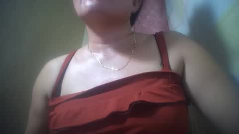 Snapshot of hotmatureladyxxx chatting on 11-28-25, 05:43 hotmatureladyxxx online show from 11-28-25, 05:43