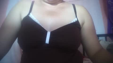 Snapshot of hotmatureladyxxx chatting on 04-11-26, 08:07 hotmatureladyxxx online show from 04-11-26, 08:07