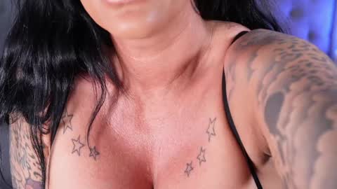 hotmilfbitch online show from 09-08-25, 07:46