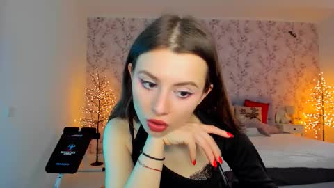 Snapshot of hotmolly_ chatting on 02-15-26, 11:08 hotmolly_ online show from 02-15-26, 11:08