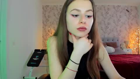 Snapshot of hotmolly_ chatting on 02-25-26, 10:58 hotmolly_ online show from 02-25-26, 10:58