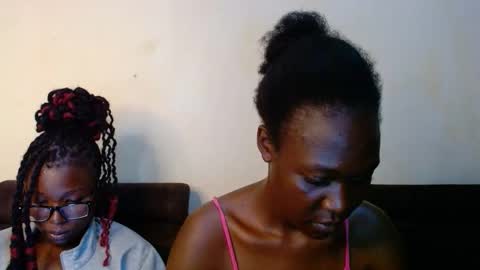 Rose online show from 10-25-25, 05:26