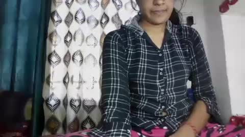 Snapshot of hotnsweetindian chatting on 12-08-24, 07:47 lola online show from 12-08-24, 07:47